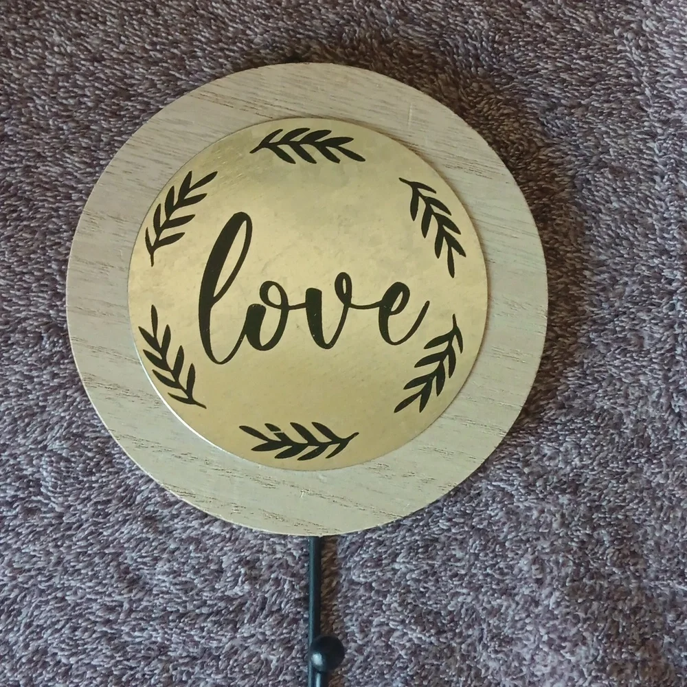 Love & Hope Wood Wall Decor Set - Green and Cream